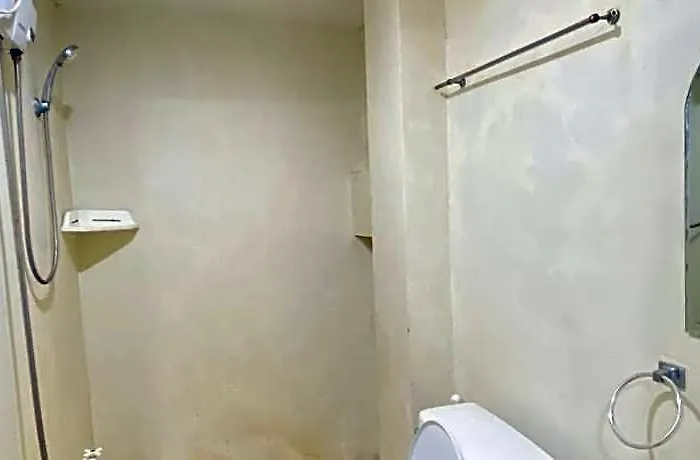 Oyo 634 A's Hotel